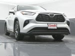 2022 Highlander Thumbnail 27