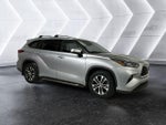 2022 Highlander Thumbnail 1