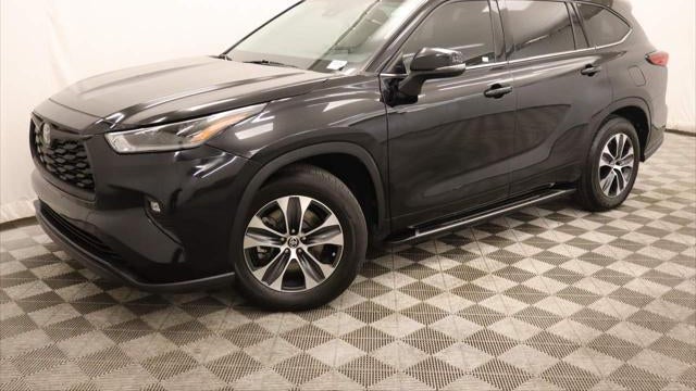 Preowned 2021 Toyota Highlander XLE for Sale