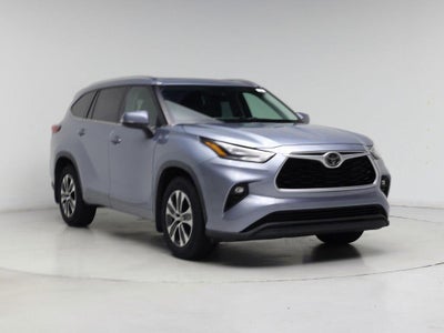Photo of a 2021 Toyota Highlander XLE 4DR SUV for sale