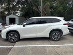 2021 Highlander Thumbnail 4