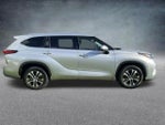 2021 Highlander Thumbnail 6
