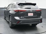 2022 Highlander Thumbnail 6