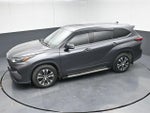 2022 Highlander Thumbnail 21
