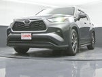 2022 Highlander Thumbnail 28