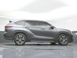 2022 Highlander Thumbnail 33