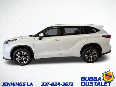2022 Toyota Highlander XLE 4DR SUV
