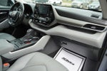 2020 Highlander Thumbnail 13