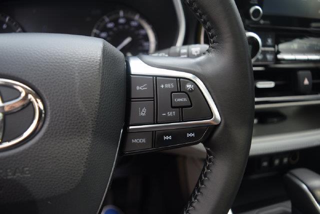 2021 Toyota Highlander - $22,000