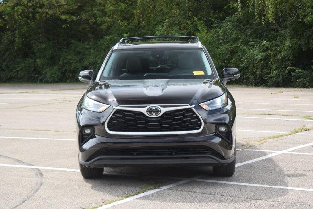 2021 Toyota Highlander - $22,000