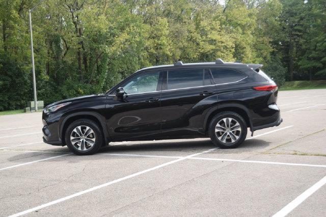2021 Toyota Highlander - $22,000