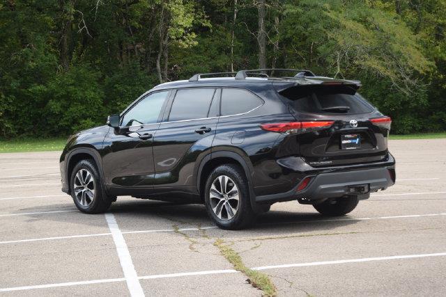 2021 Toyota Highlander - $22,000