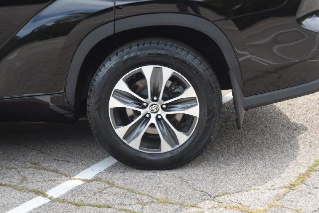 2021 Toyota Highlander - $22,000