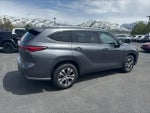 2020 Highlander Thumbnail 3