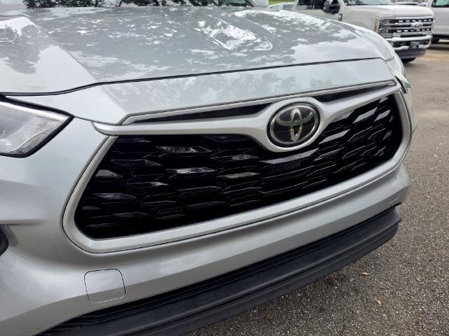2020 Toyota Highlander - $21,995