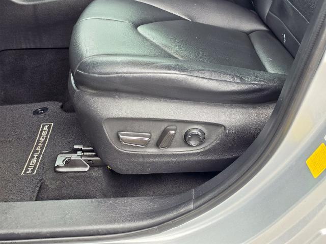 2020 Toyota Highlander - $21,995