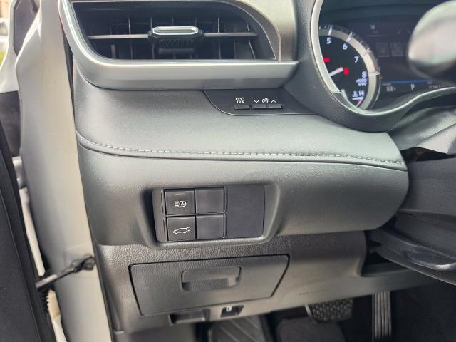 2020 Toyota Highlander - $21,995