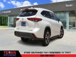 2020 Highlander Thumbnail 3