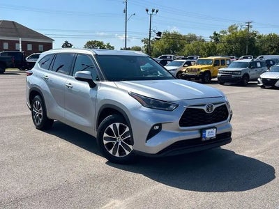 2021 Toyota Highlander XLE 4DR SUV