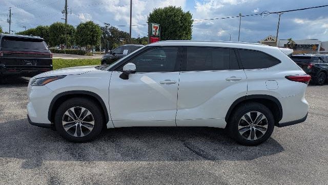 2021 Toyota Highlander XLE
