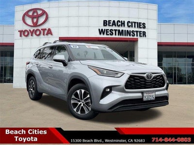 Photo of a 2022 Toyota Highlander XLE 4DR SUV for sale