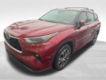 2022 Highlander Thumbnail 16
