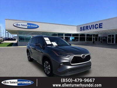 2021 Toyota Highlander XLE 4DR SUV
