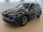 2021 Highlander Thumbnail 3