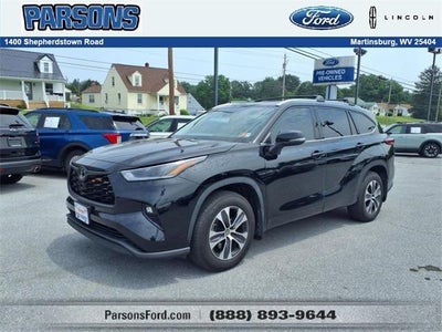 2021 Toyota Highlander AWD XLE 4DR SUV