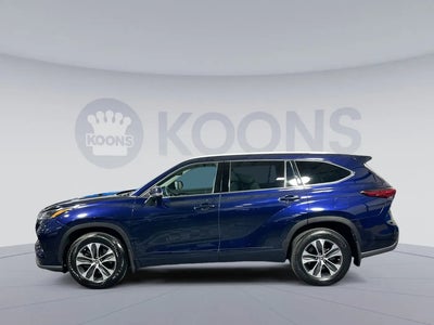 2022 Toyota Highlander AWD XLE 4DR SUV