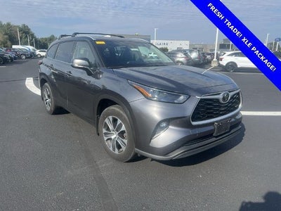 2022 Toyota Highlander AWD XLE 4DR SUV