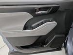 2022 Highlander Thumbnail 12
