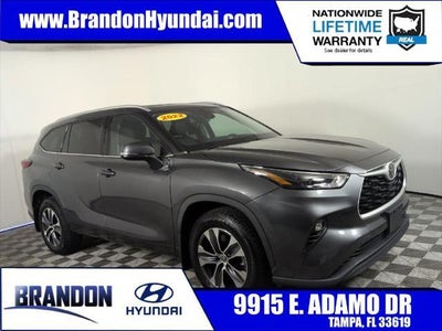 2022 Toyota Highlander AWD XLE 4DR SUV