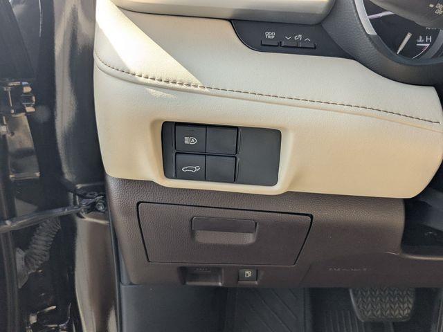 2021 Toyota Highlander - $30,992