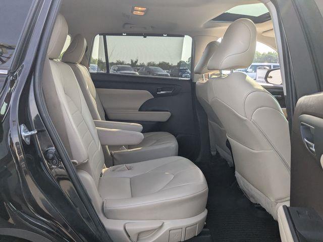 2021 Toyota Highlander - $30,992