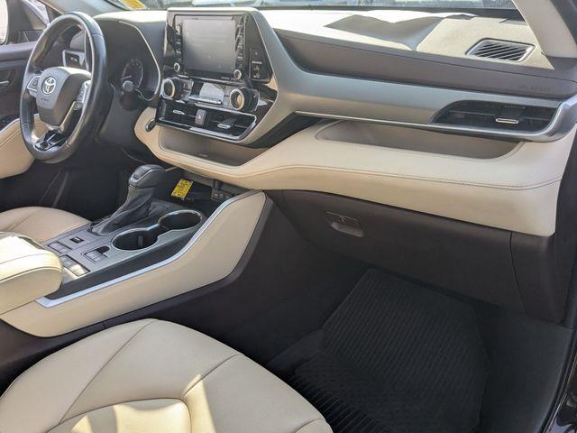 2021 Toyota Highlander - $30,992