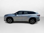 2022 Highlander Thumbnail 8