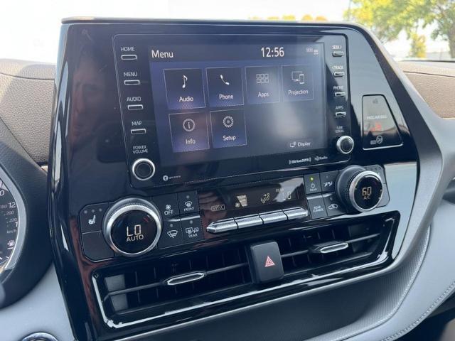 2022 Toyota Highlander - $38,995