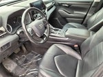 2020 Highlander Thumbnail 15