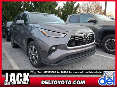 2021 Toyota Highlander AWD XLE 4DR SUV