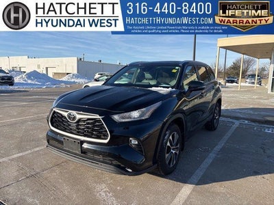 2021 Toyota Highlander AWD XLE 4DR SUV