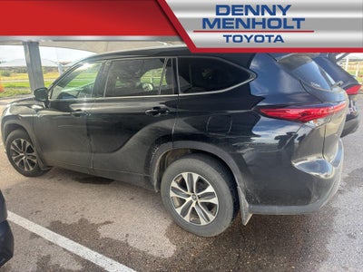 2022 Toyota Highlander AWD XLE 4DR SUV
