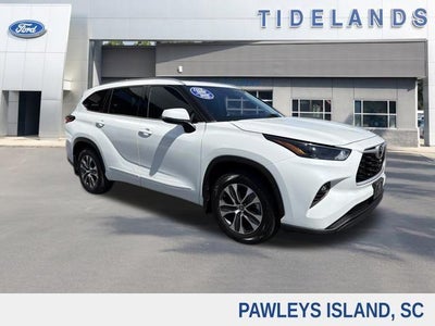2022 Toyota Highlander AWD XLE 4DR SUV
