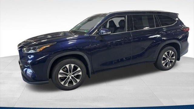 Preowned 2021 Toyota Highlander XLE for Sale