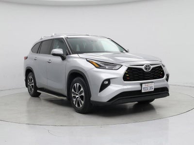 2022 Toyota Highlander AWD XLE 4DR SUV