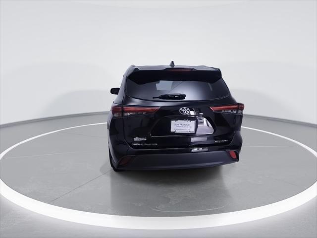 2020 Toyota Highlander - $23,800