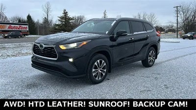 2022 Toyota Highlander AWD XLE 4DR SUV