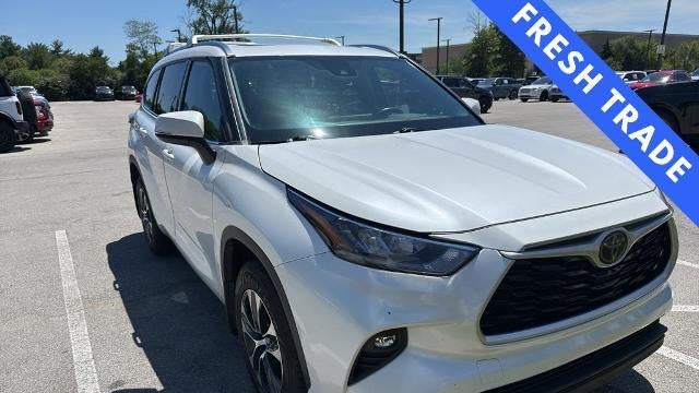 Preowned 2020 Toyota Highlander XLE for Sale