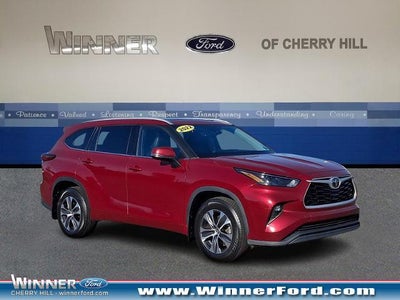2022 Toyota Highlander AWD XLE 4DR SUV