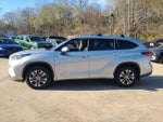 2020 Highlander Thumbnail 3